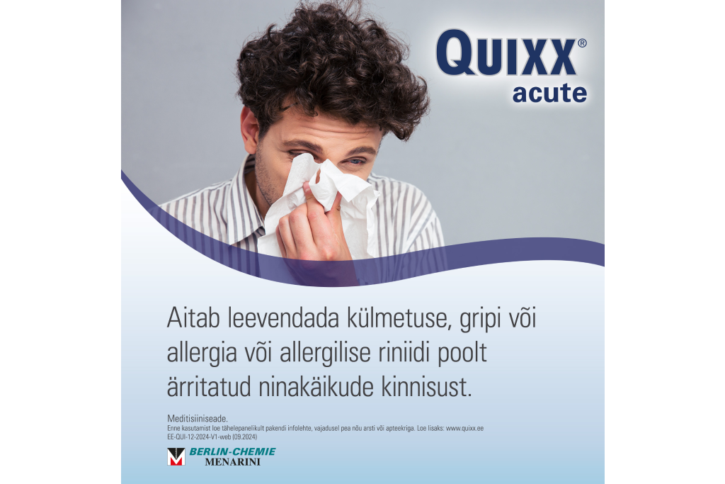 Mees puhastab nina salvrätiga.